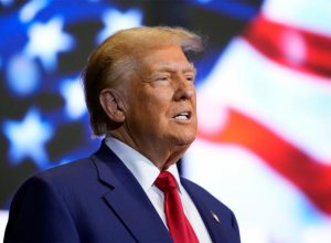 Трамп заявил о преждевременности обсуждения гарантий безопасности Украины