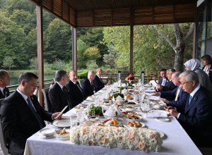 В Габале от имени Президента Ильхама Алиева дан официальный обед в честь глав государств и правительств, участвовавших в саммите ОТГ-ФОТО