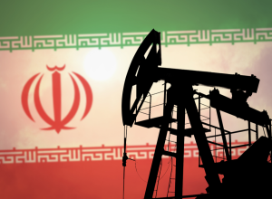 Иран приступил к разработке нефтяного  месторождения Яран