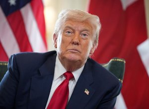 Трамп может войти в историю как первый президент, посетивший слушания Верховного суда