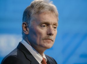 Песков не видит смысла в срочной встрече Путина с Трампом