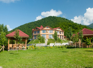 Bayram günlərində hotel və kirayə evlərdə qiymətlər necədir?