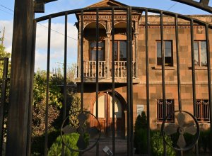 Следственный комитет Армении вызвал на допрос ряд священнослужителей