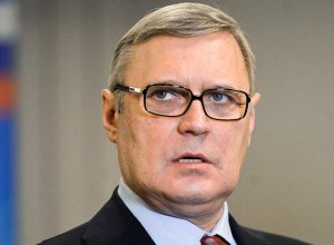 Экс-премьер России внесен в перечень террористов и экстремистов