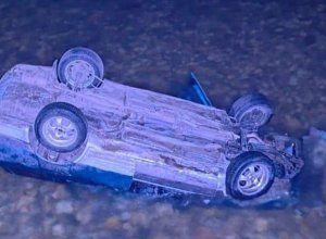 В Бурятии пять человек пострадали после падения автомобиля в озеро