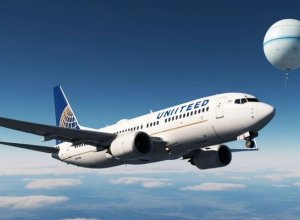 NYP: самолет United Airlines столкнулся с метеозондом на высоте 11 км