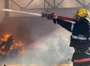 Пожар в Баку, пострадали два человека - Видео