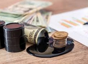 Цена азербайджанской нефти упала ниже $65