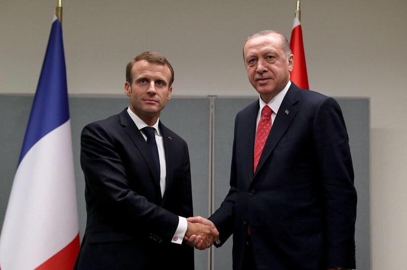 Эрдоган и Макрон обсудили ситуацию на Южном Кавказе