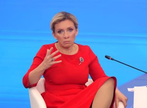 Захарова назвала себя представителем древнейшей профессии
