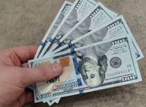 В Сумгайыте женщина обманом завладела 7 тыс. манатов