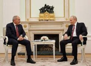 Путин и Пашинян провели двустороннюю встречу в Санкт-Петербурге