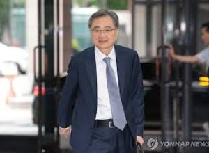 Глава МИД Южной Кореи: Мы наладим диалог с КНДР для мира на Корейском полуострове