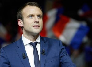 Макрон пообещал продолжение работы над гарантиями безопасности Украине