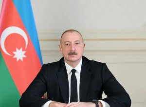 Президент Ильхам Алиев наградил группу спортсменов и спортивных специалистов