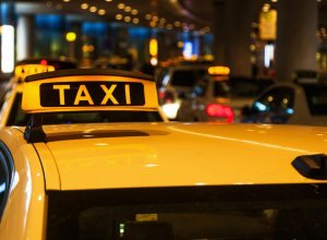 В Милли Меджлисе предложили новые правила для такси в Баку