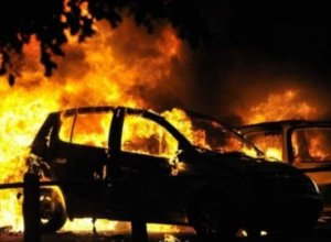 BFMTV: Во Франции в новогоднюю ночь сгорели больше 800 машин