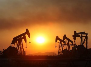 Цена на Brent опустилась ниже $60 за баррель впервые с середины декабря 2025 года