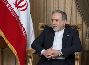 Арагчи ответил на призыв Пехлеви