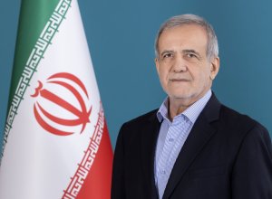 Решение существующих проблем граждан Ирана является обязанностью правительства - Пезешкиан