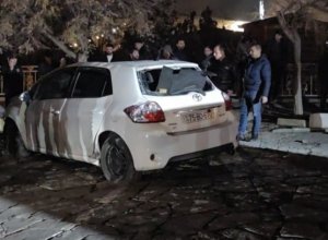 В Нахчыване автомобиль потерял управление и опрокинулся