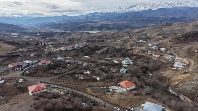 В селе Хейвалы Агдеринского района установлен новый резервуар для питьевой воды
