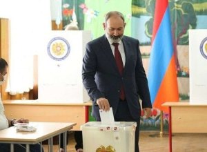 Niyə Bakı və Ankara Paşinyanı səssizcə dəstəkləyir?