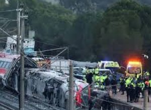 Испания объявила трехдневный траур по погибшим в Адамусе