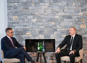 Ильхам Алиев встретился в Давосе с президентом Финляндии-ФОТО