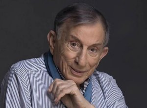 Скончался известный театральный деятель Халдун Дормен