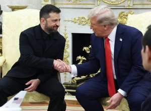 Зеленский и Трамп проводят встречу