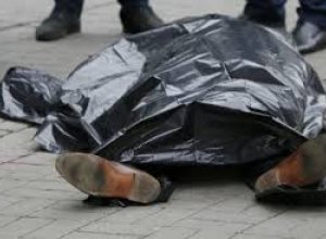 В Лянкяране 52-летний мужчина погиб, упав с крыши дома