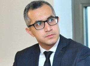 Эксперта по образованию Камрана Асадова арестовали