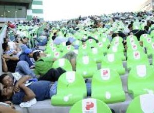 В Мексике в результате стрельбы на футбольном поле погибло более 10 человек