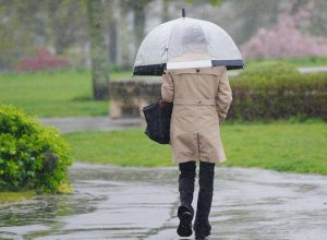 В Баку ожидается дождь, в районах - снег