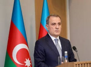 Глава МИД Азербайджана совершит визит в Китай