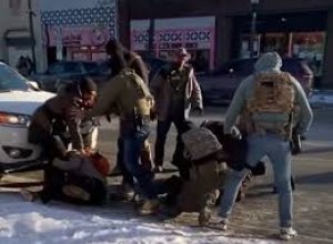 Причастных к стрельбе в Миннеаполисе пограничников отстранили от службы