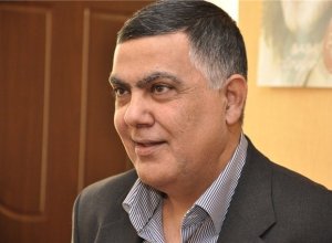 Nizami sünnidir, Nəsimi kafir? - Elbəyi Həsənli YAZIR