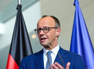 Мерц призвал Иран к реальным переговорам на фоне угроз эскалации в регионе