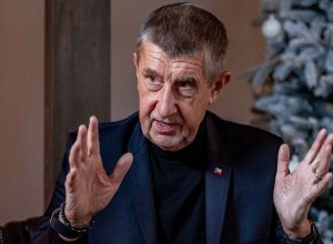 Премьер-министр Чехии: Европа должна вести переговоры с Путиным по Украине