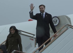 Вице-президент США прибыл в Азербайджан-ФОТО