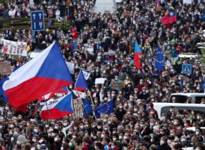 Народ вышел за президента