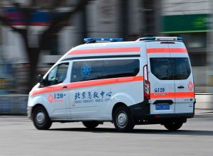 При опрокидывании прогулочного судна в Китае погибли четыре человека