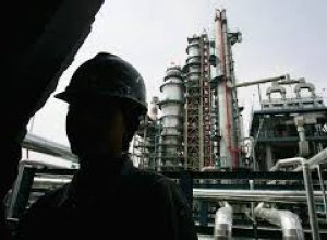 Китайские НПЗ требуют значительных скидок на фоне отсутствия покупателей российской нефти