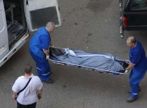 В Аляте мужчина погиб, упав с 15-метровой высоты