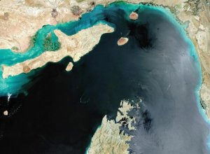 Иран не намерен перекрывать Ормузский пролив