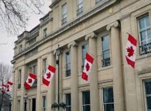 Посольство Канады в Саудовской Аравии приостановило деятельность