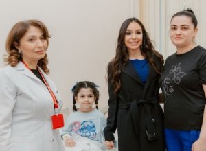 Лейла Алиева посетила Детскую клиническую больницу в Баку-ФОТО
