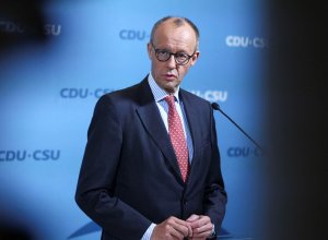 Мерц заявил, что война закончится после падения «режима аятолл»