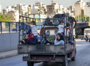 Число вынужденных переселенцев в Ливане за сутки достигло 100 тыс. человек